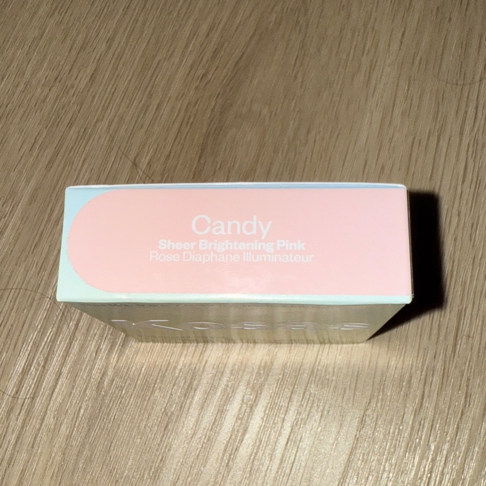 Candy Sheer Brightening Powder kosas